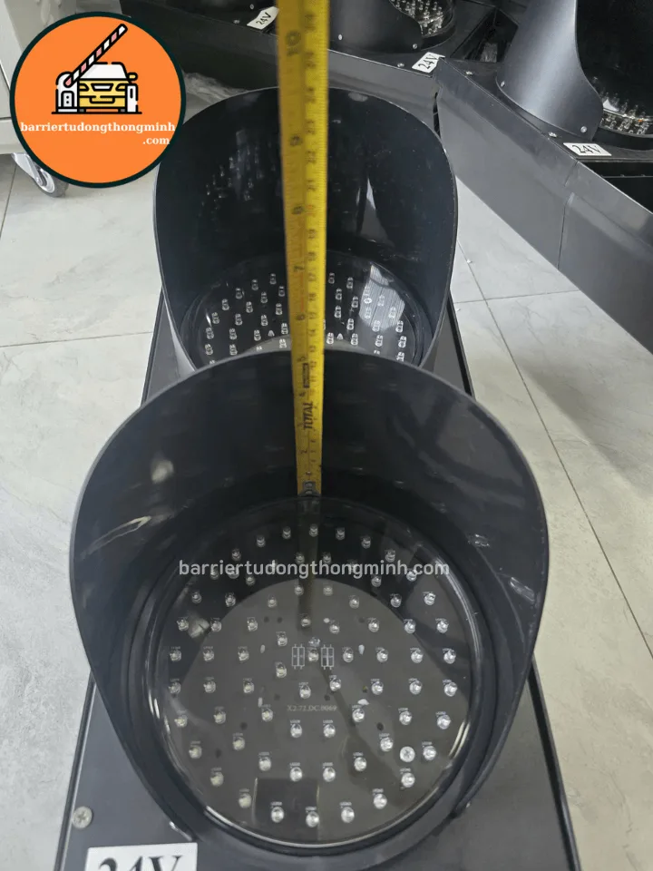 chiều cao đèn giao thông