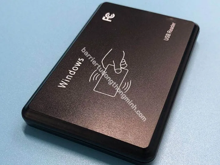 đầu chạm thẻ từ cảm ứng