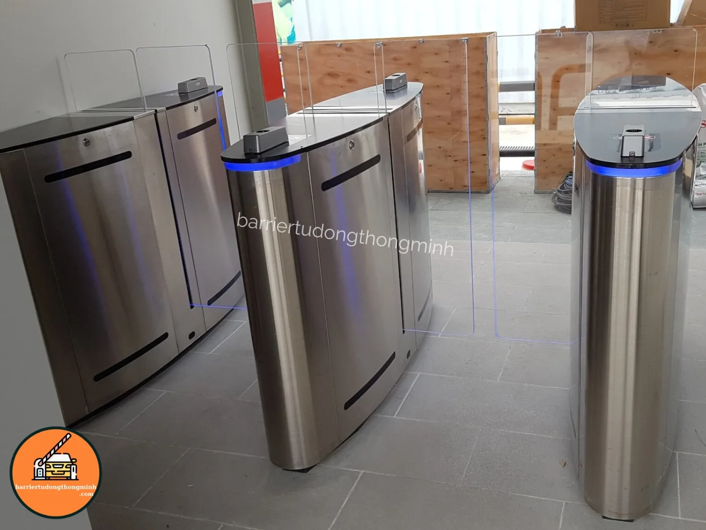 cổng swing điểm danh trường học Vĩnh Long