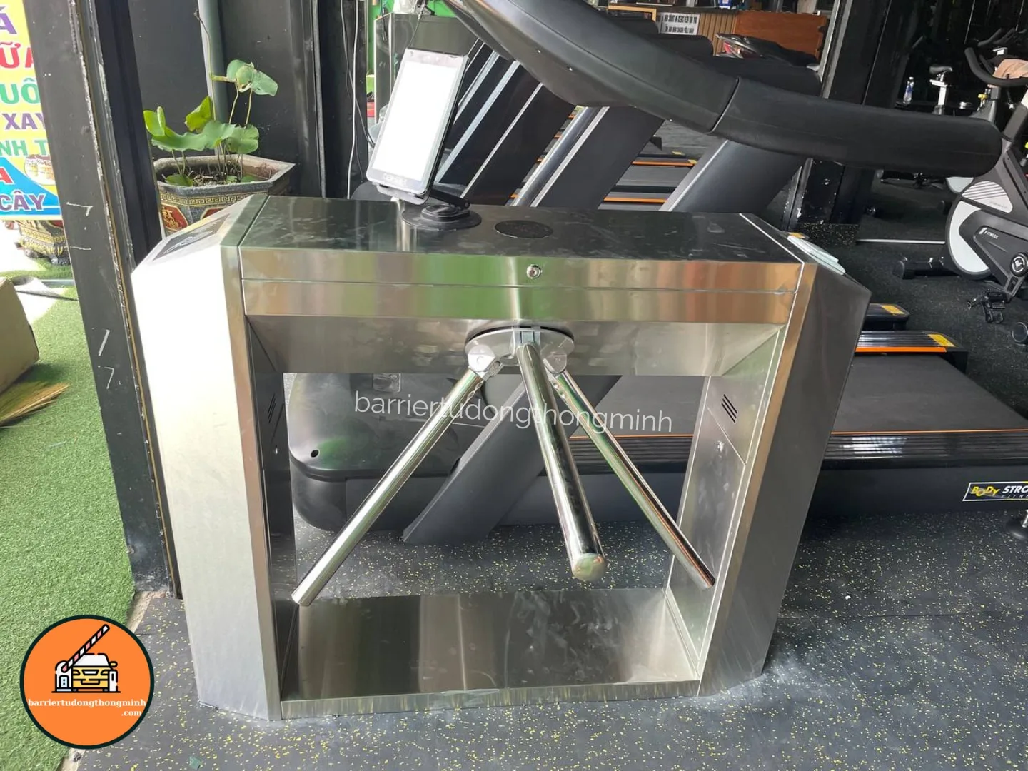 cổng tripod soát vé tại Khánh Hòa