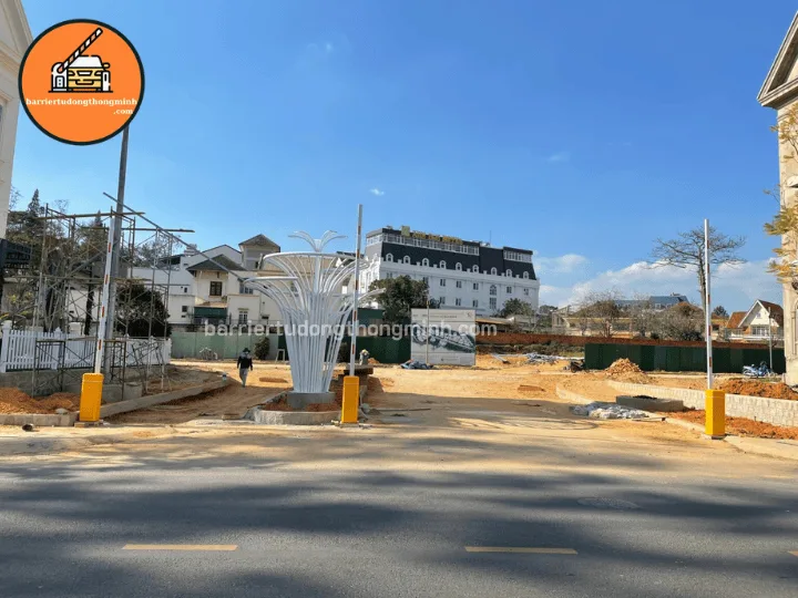 giá lắp barie chắn xe tại lâm đồng