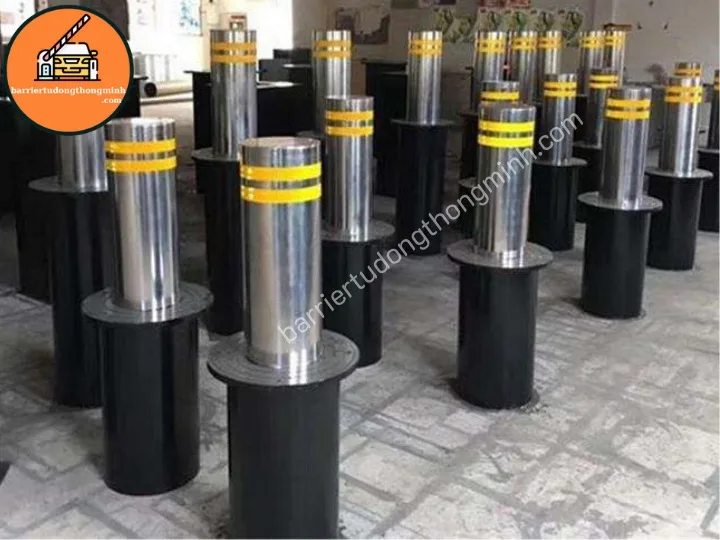 giá lắp trụ bollard chắn xe