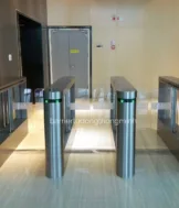 lắp cổng kiểm soát ra vào khách sạn