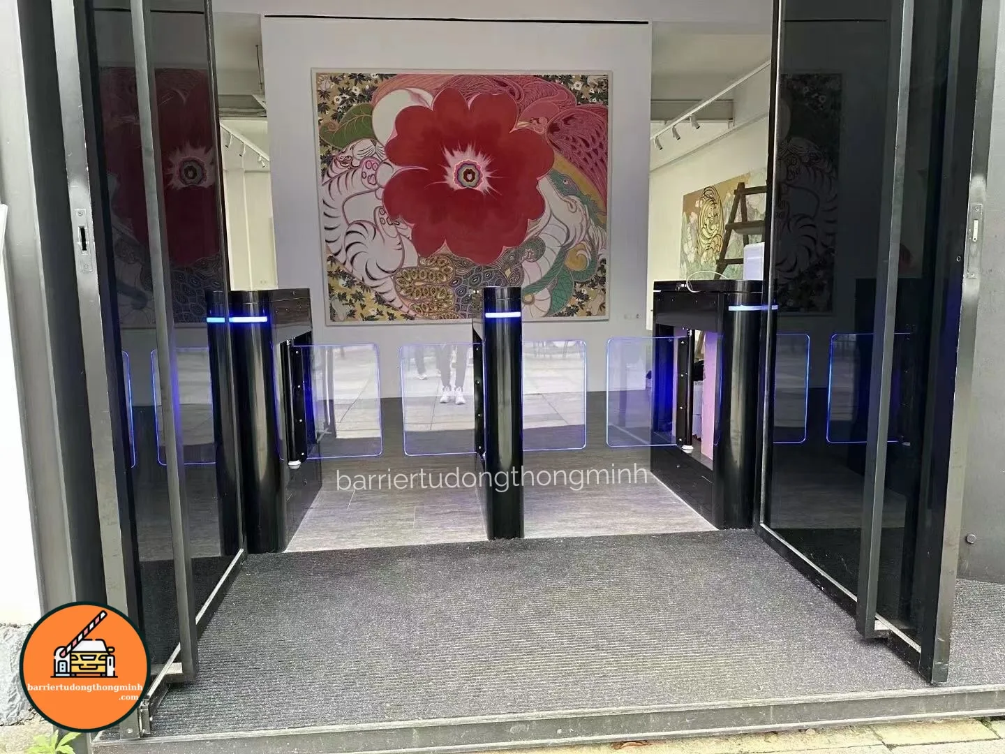 cổng swing điểm danh trường học Đồng Tháp