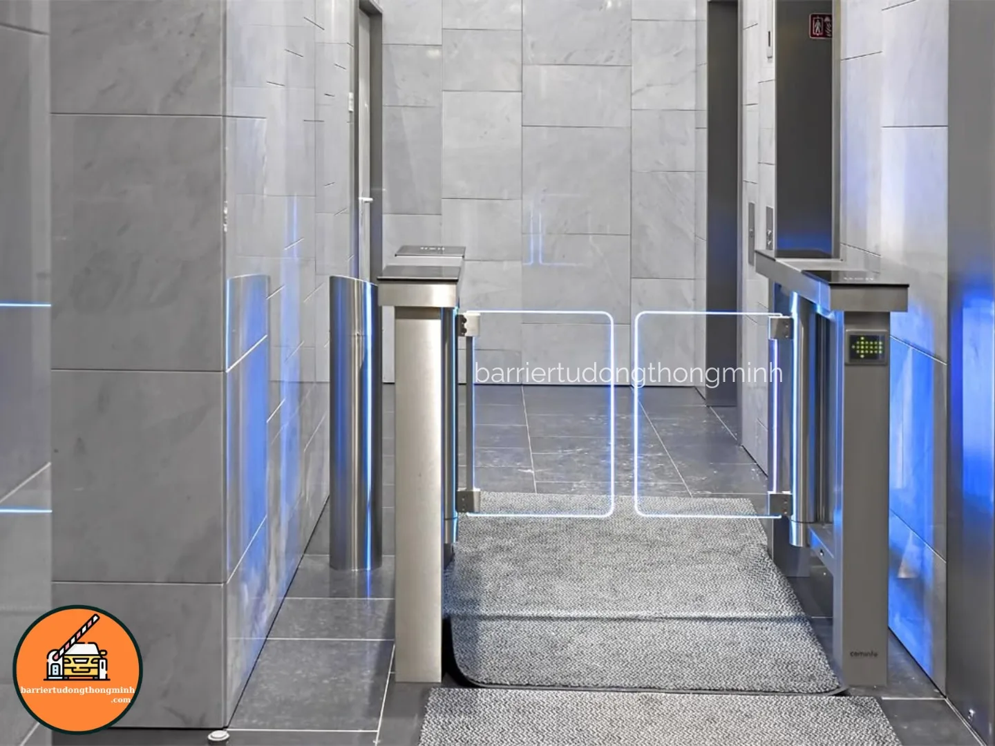 cổng swing soát vé rạp chiếu phim