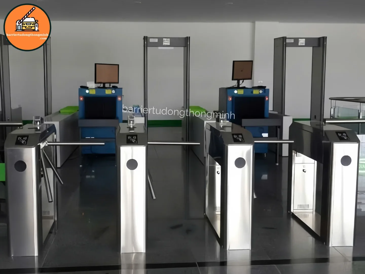 cổng xoay tripod soát vé tại Cà Mau